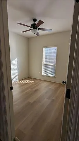9725 Kinglet Dr — Photo 30