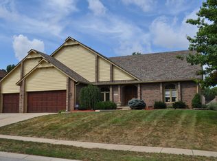 8412 Nottinghill Dr, Indianapolis, IN 46234