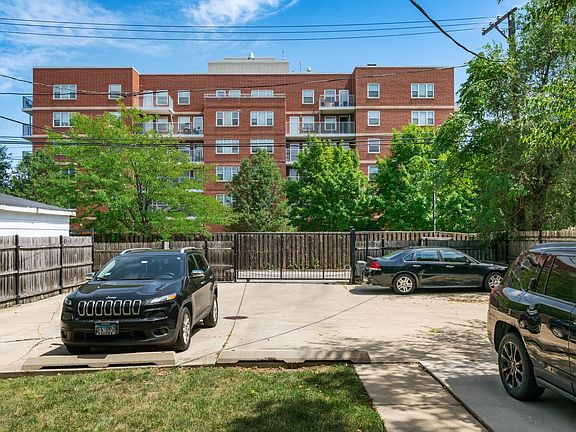 4th image of 25 N Menard Ave #3N