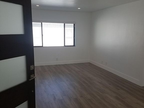 5th image of 16915 Yukon Ave APT 6