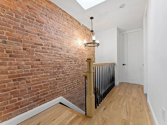 5th image of 1061 Herkimer St Floor 2