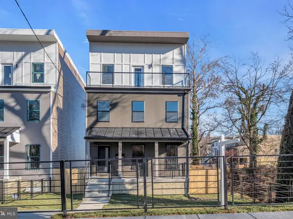 311 58th St NE, Washington, DC 20019