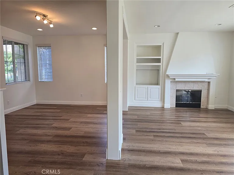 43717 Calabro St — Photo 8