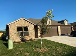 450 Rineel Ave #452, Centerton, AR 72719