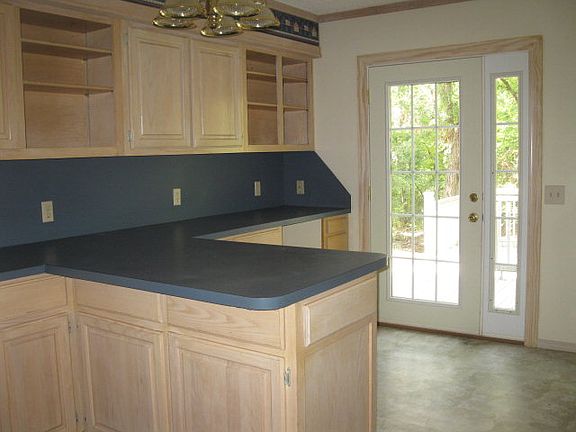 5th image of 940 S New Bethel Blvd