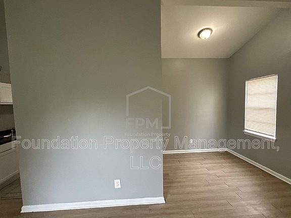 5th image of 707 Mohawk Ave