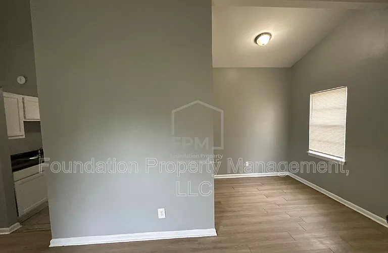 707 Mohawk Ave — Photo 5