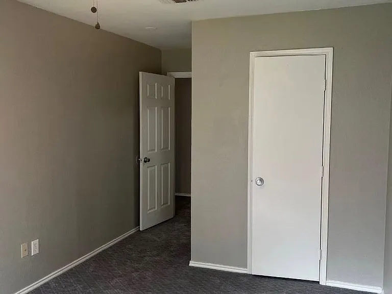 305 Casie Ct — Photo 7