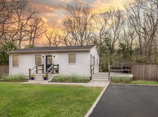 23 12th St, East Hampton, NY 11937
