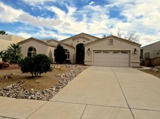 657 W Greenview Pl, Green Valley, AZ 85614