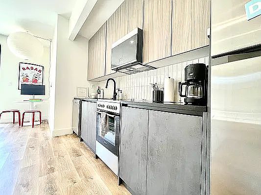 3rd image of 1104 Bedford Ave APT 302