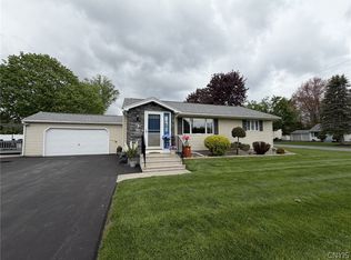 2 Scott Ave, New Hartford, NY 13413