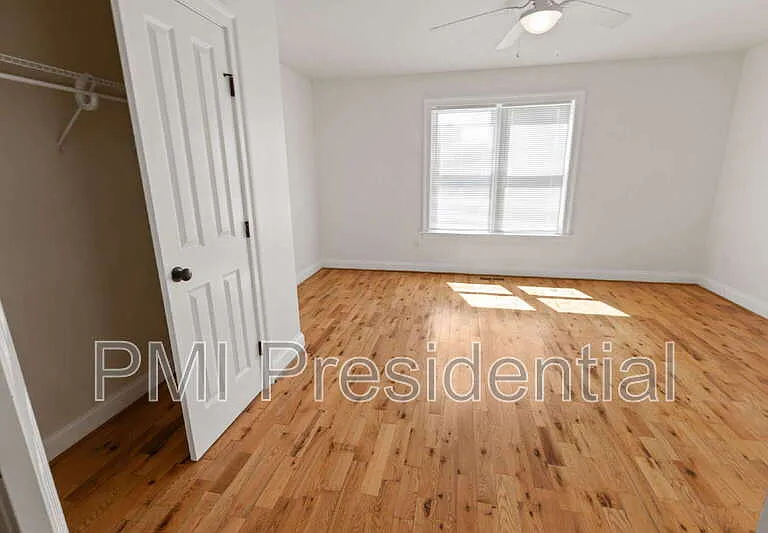 1107 N 27th St — Photo 12