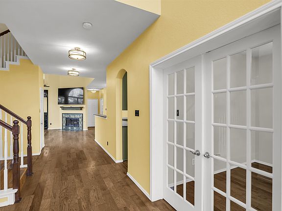 3rd image of 3020 Garden Ridge Ct
