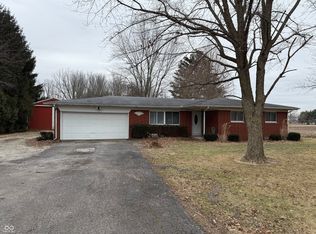 6713 E State Road 36, Mooreland, IN 47360