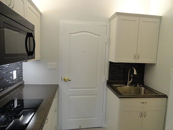 4th image of 2180 Country Club Dr APT 109