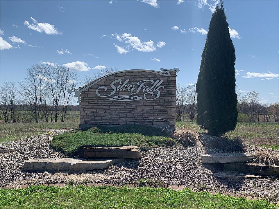 2nd image of 5949 Highbanks Rd