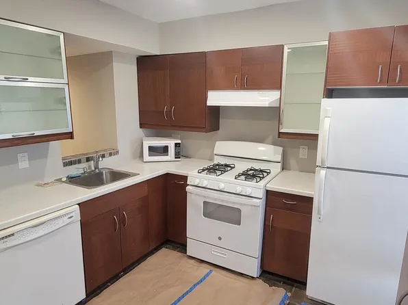 148 Gay St, Philadelphia, PA 19127