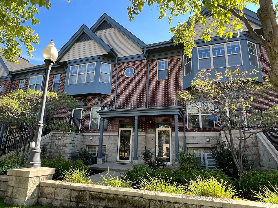 1st image of 2612 Woodward Ave #30