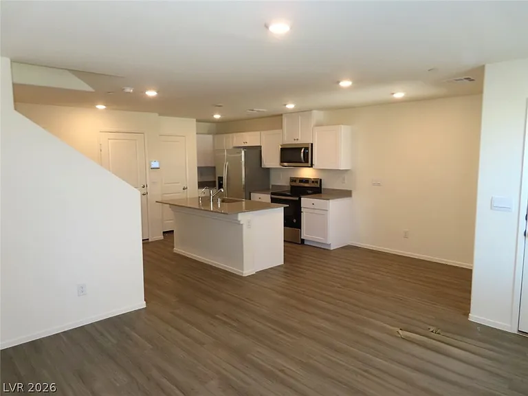 1901 Nydia Vista St — Photo 12