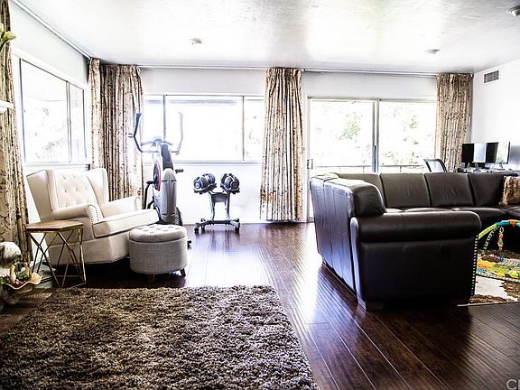 3rd image of 12035 Beverly Blvd #3