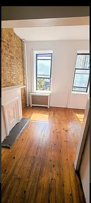 Rented by United Realty Equities | media 1