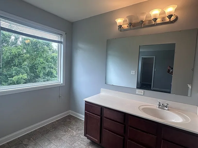 5519 Bannon Crossings Dr — Photo 24