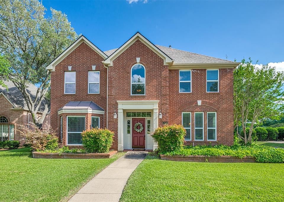 1st image of 744 Water Oak Dr