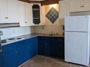 902 W Main St APT A, Owosso, MI 48867