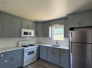 2015 Great Neck Rd FLOOR 1, Copiague, NY 11726