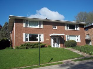 2703 Ventura Dr #4, Dubuque, IA 52001