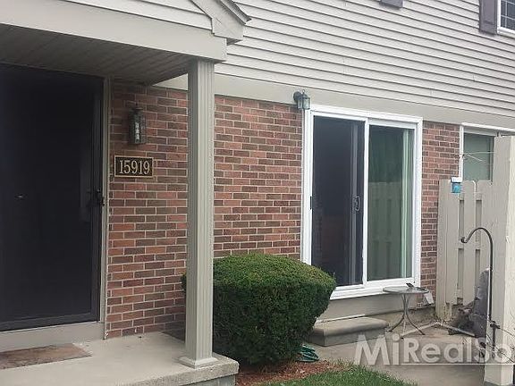 2nd image of 15919 N Franklin Dr