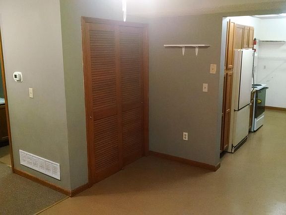 From Dining room towards Kitchen and Laundry nook