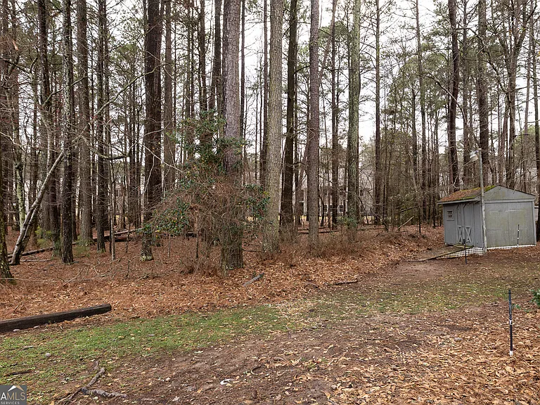 112 Glendale Dr — Photo 45