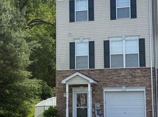 390 Bruaw Dr, York, PA 17406