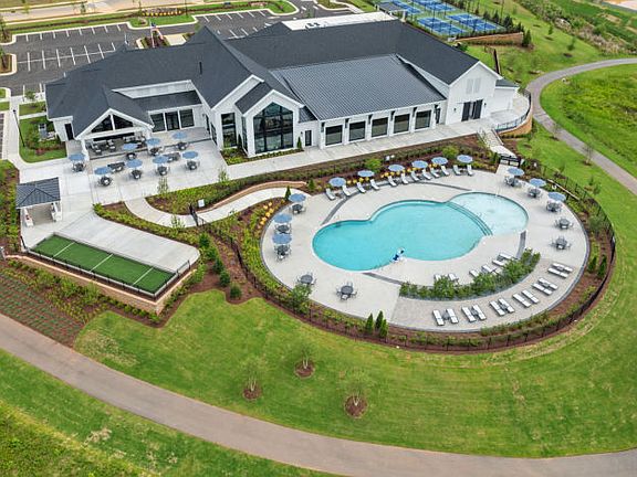 Lakeview Manor Now Open!