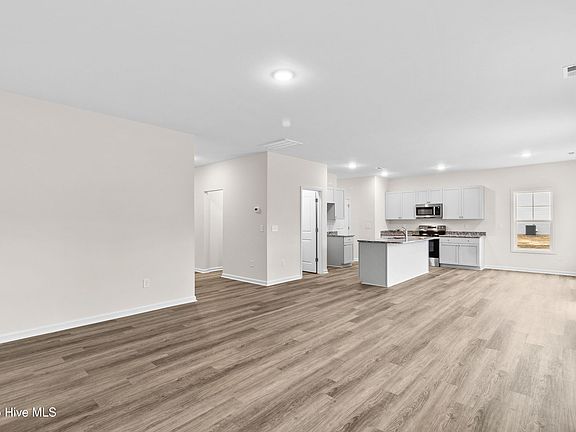 5th image of 234 Palomo Place