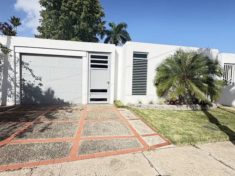 Urb Santa Paula Calle Juan Ramos V-5 — Photo 10