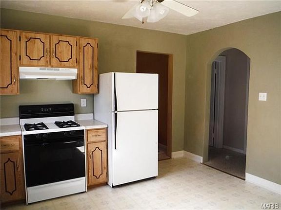 4th image of 308 E Roosevelt Ave