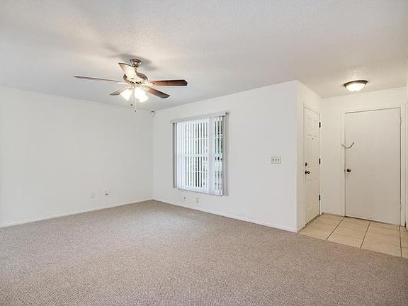 3rd image of 462 Longwood Cir