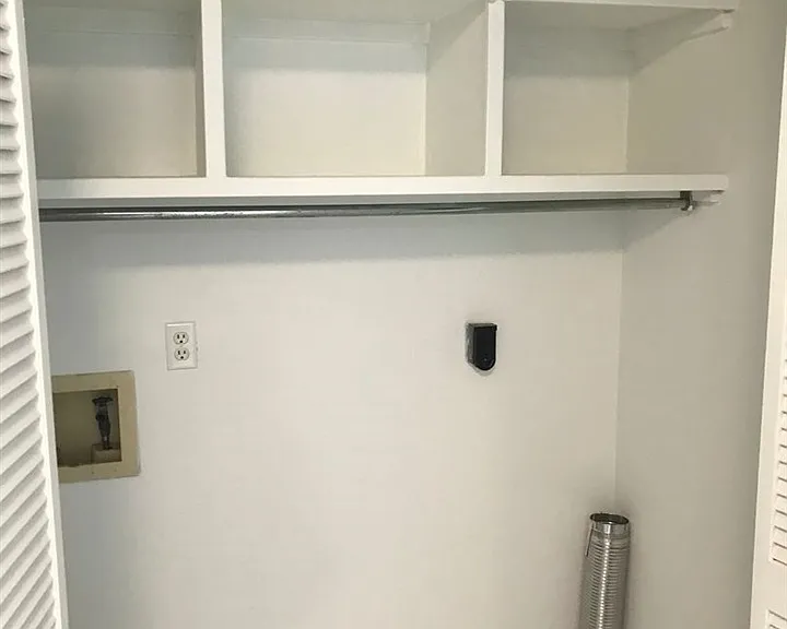 156 Locke St #C — Photo 7