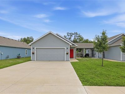 1304 E Joles Dr, Tonganoxie, KS, 66086