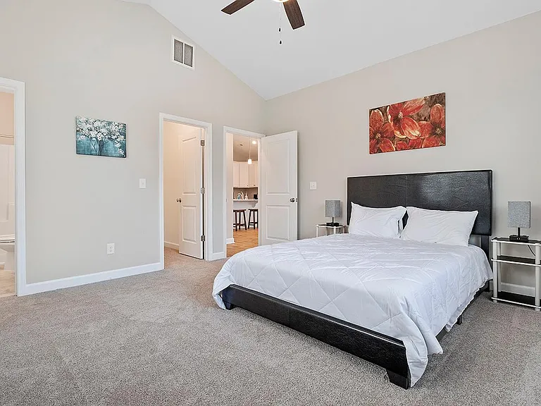 3003 Bryant St — Photo 17