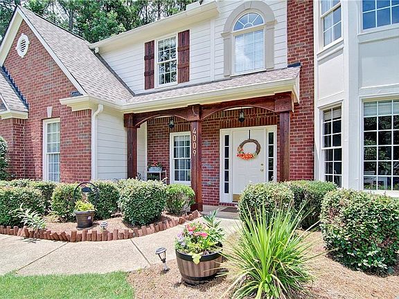 5th image of 4009 Sussex Ct