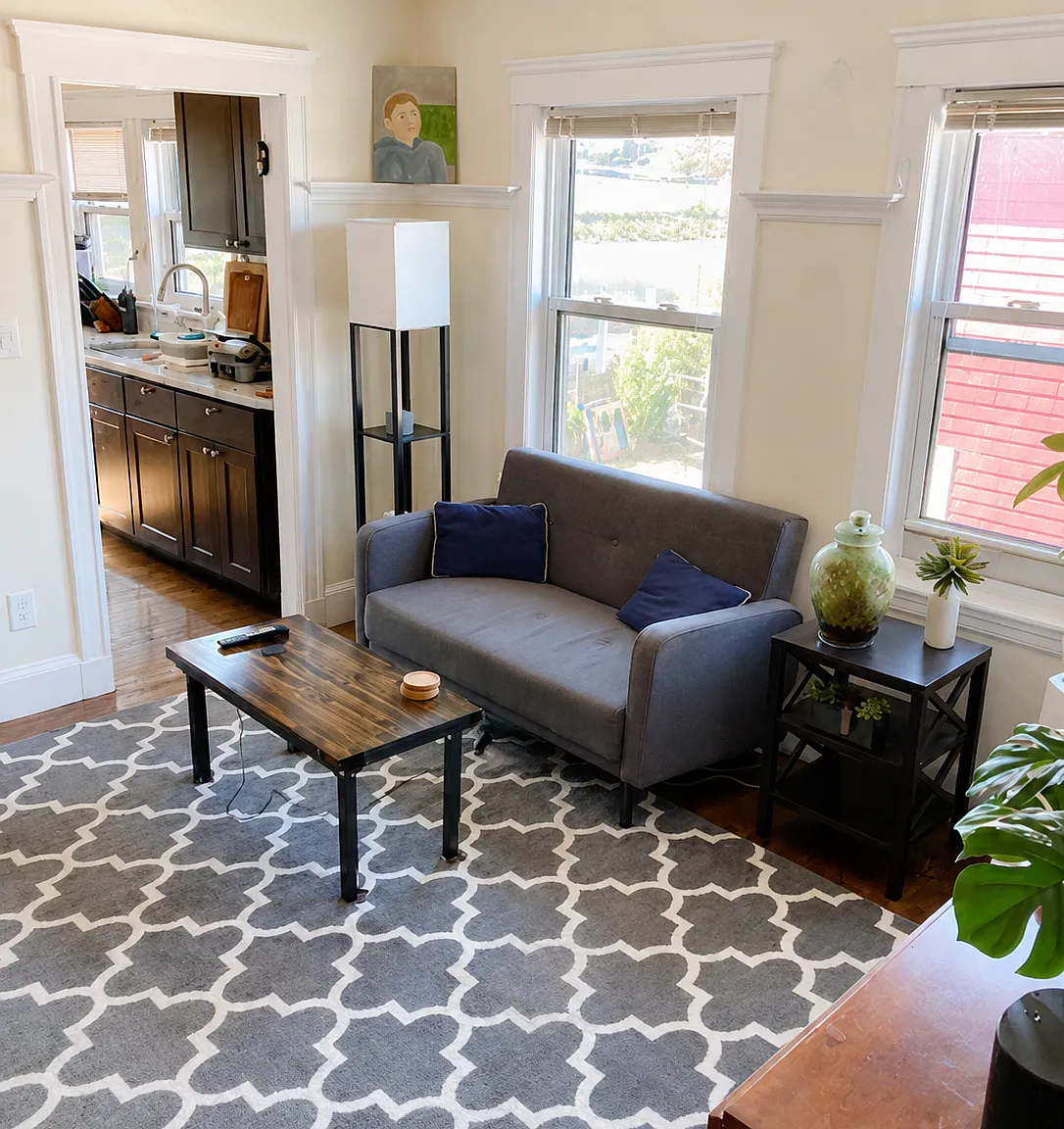 3 bed, 1080 sqft, $4,200 — Photo 4