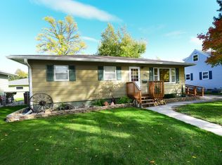 1222 4th Ave NW, East Grand Forks, MN 56721