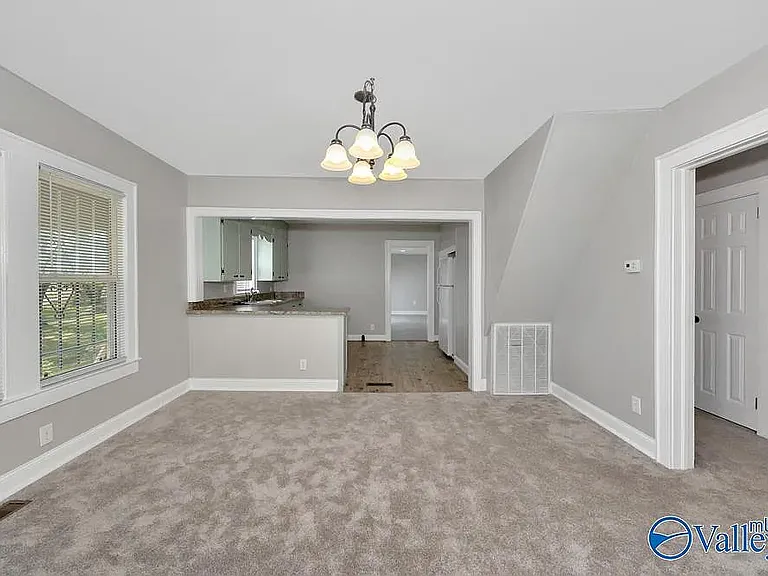 2112 Summer St SW — Photo 6