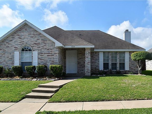 2nd image of 1022 Kim Ln