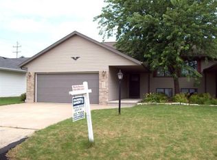 2342 Skylark Dr, Grand Chute, WI 54914