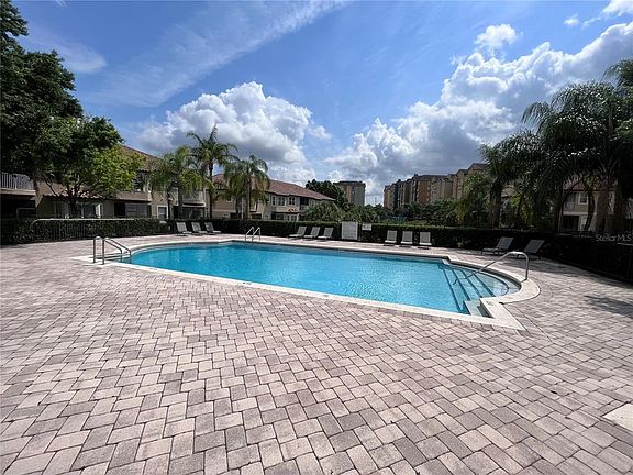 5th image of 8761 The Esplanade APT 4